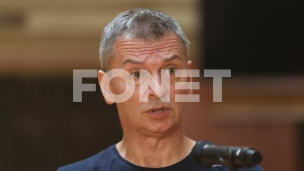 Razgovori samo uz medije